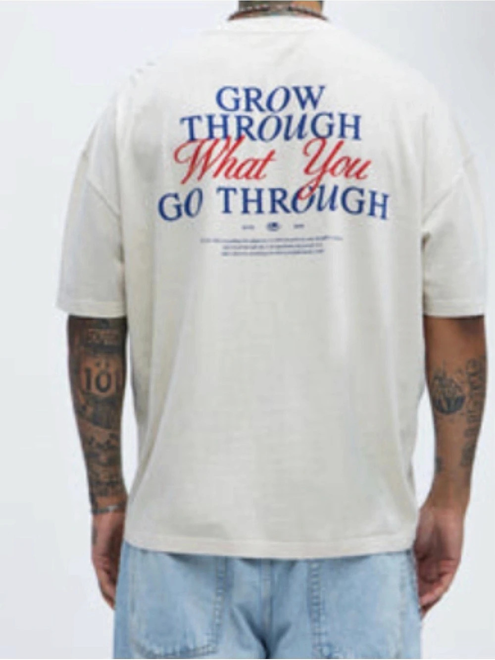 Graphic Short Sleeve Tee in Cream Like New